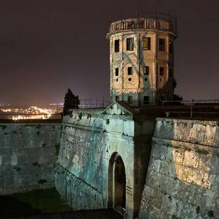 アパート Subcastrum *